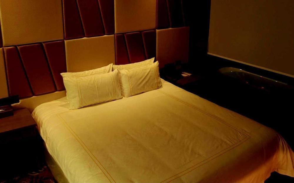 Platinum Hotel Hangzhou Irene Bagian luar foto